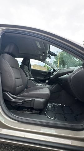 Used 2022 Chevrolet Malibu LT FWD image 24