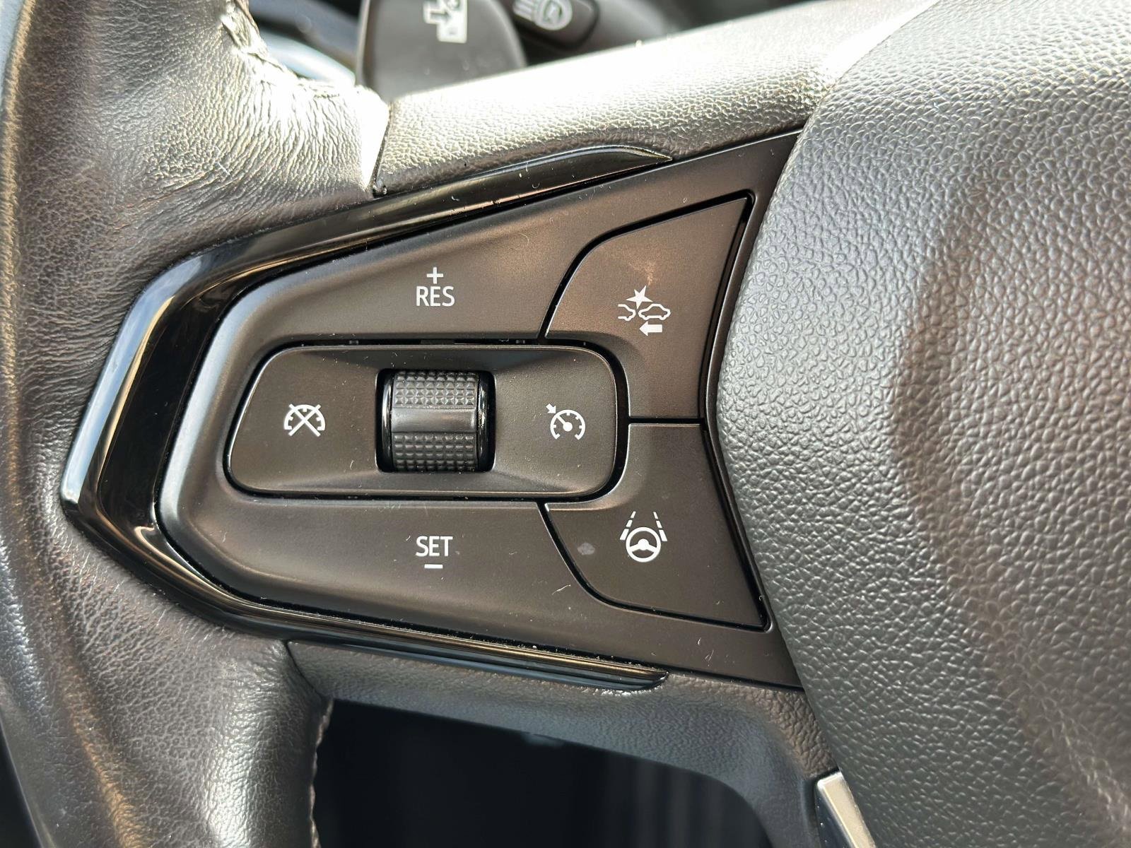 Used 2023 Chevrolet Bolt EUV Premier w/ Sun & Sound Package image 14