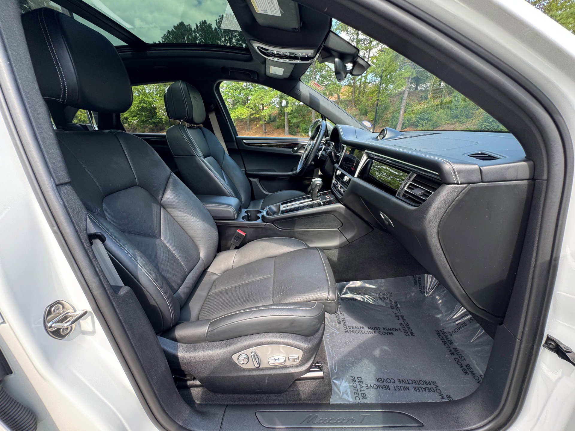 Used 2023 Porsche Macan image 53