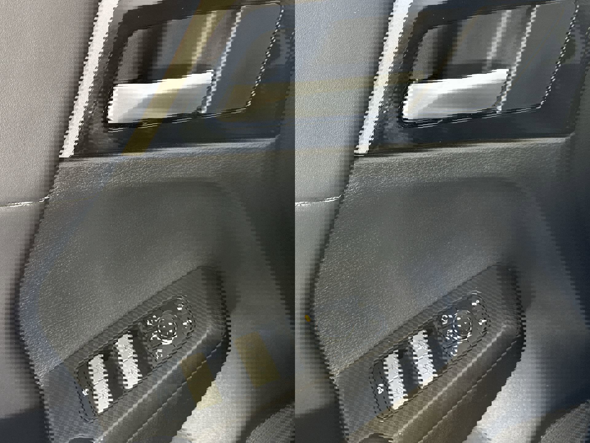 Used 2024 Mitsubishi Outlander SE image 17