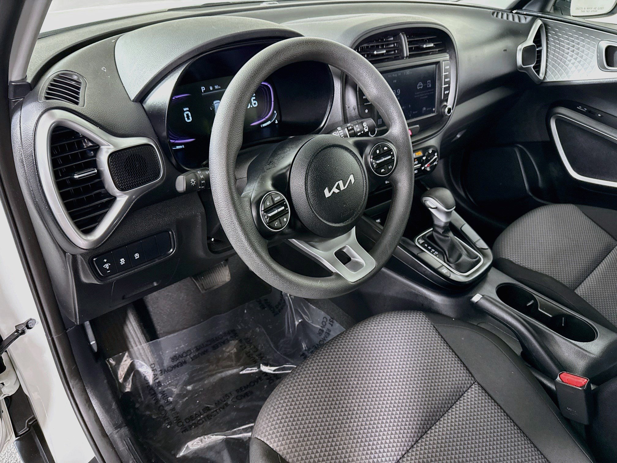 Used 2025 Kia Soul LX FWD image 22