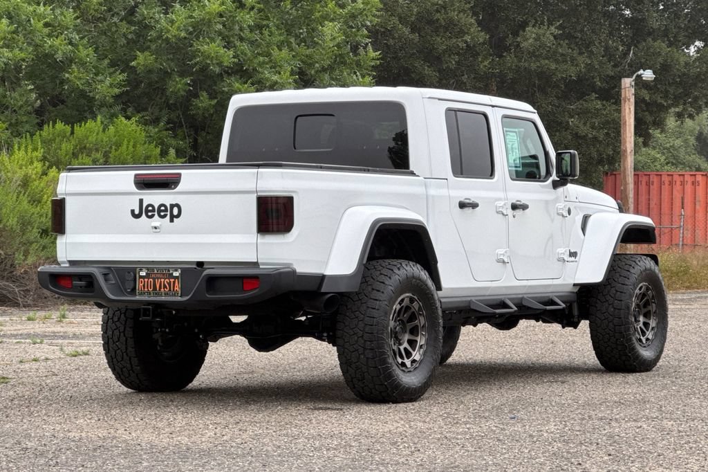 Used 2025 Jeep Gladiator Sport AWD/4WD image 4