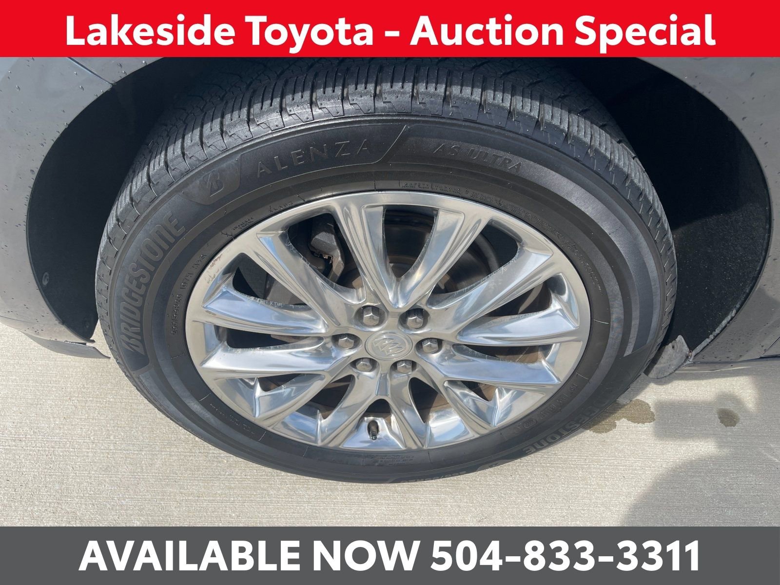 Used 2019 Buick Enclave Essence image 12