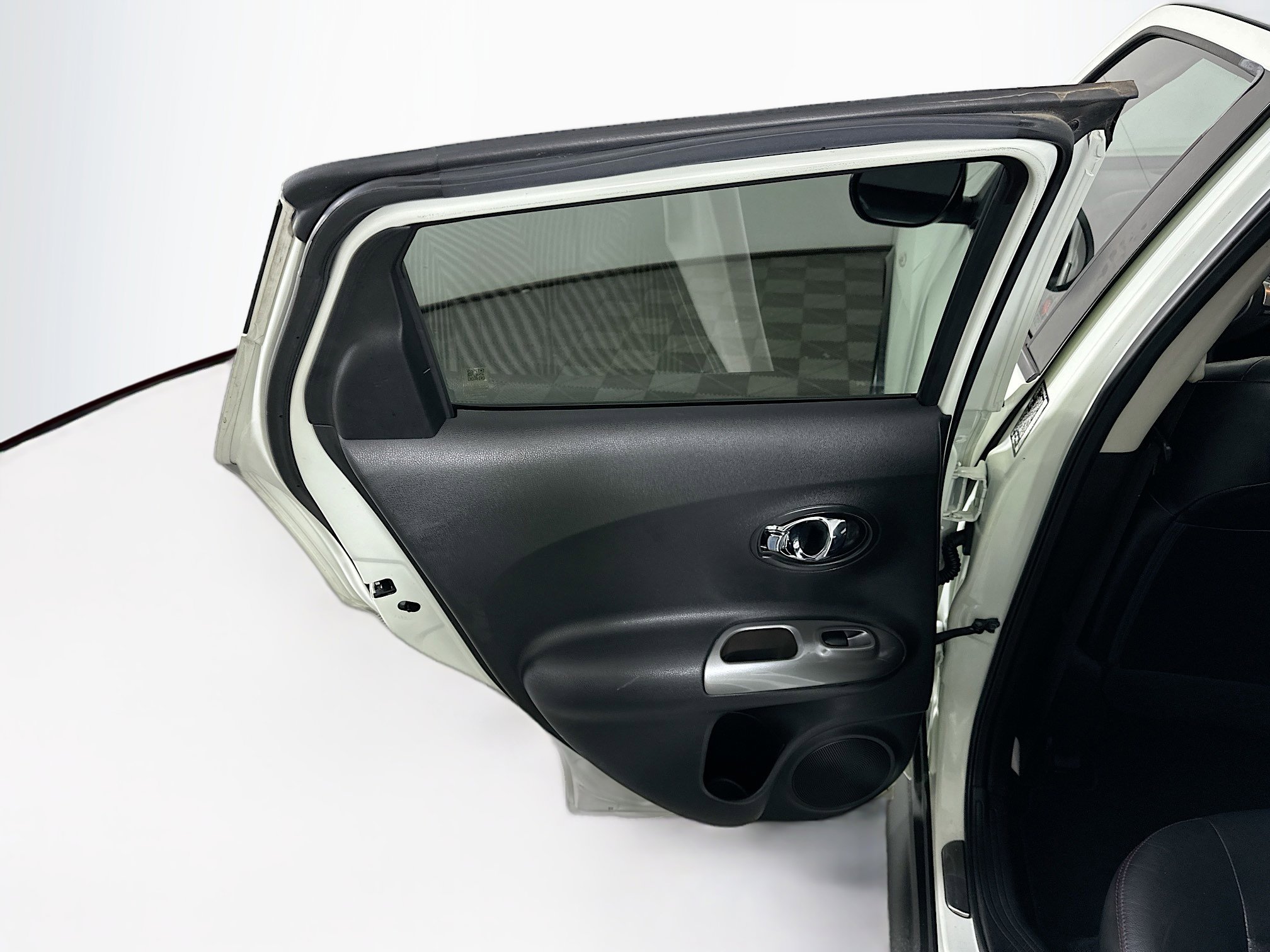 Used 2012 Nissan Juke SL image 27