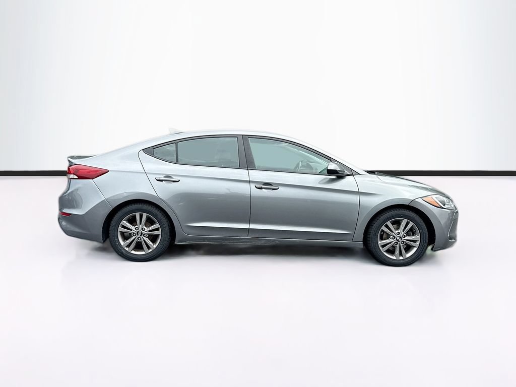 Used 2017 Hyundai Elantra Value Edition w/ Cargo Package FWD image 9