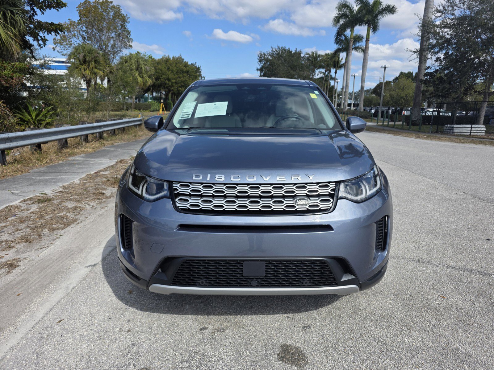 Certified 2023 Land Rover Discovery Sport SE image 8