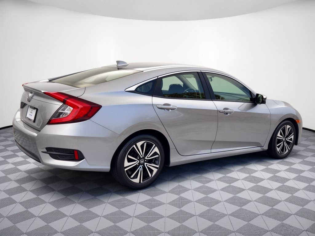 Certified 2018 Honda Civic EX-T image 9