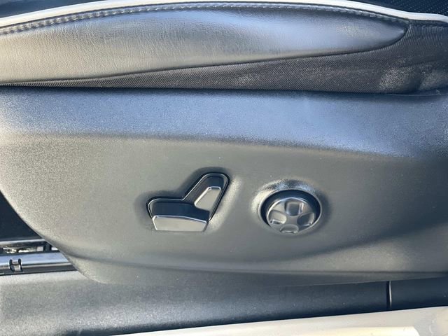 Used 2023 Chrysler Pacifica Limited image 20