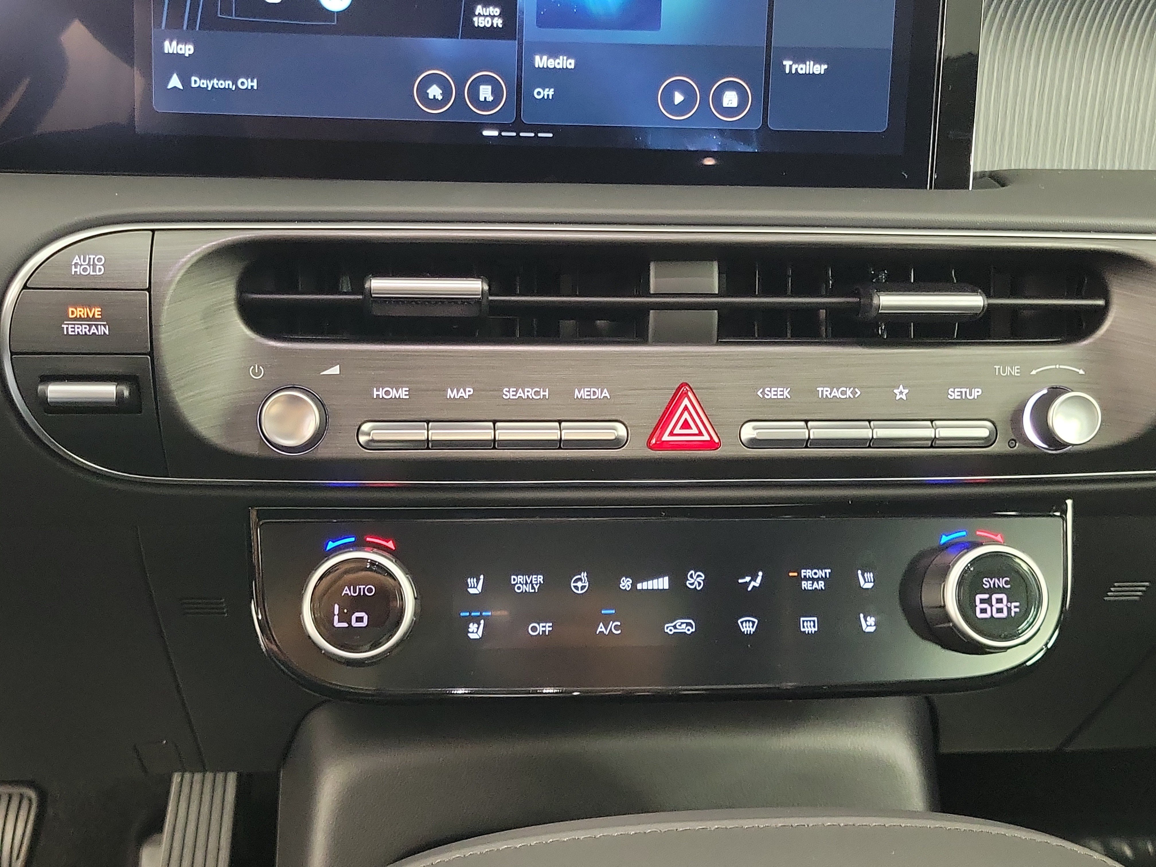 New 2026 Hyundai Palisade Calligraphy AWD/4WD image 16