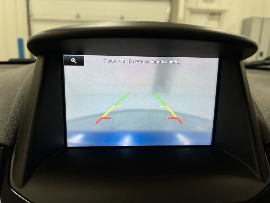 Used 2014 Ford Fiesta Titanium image 15