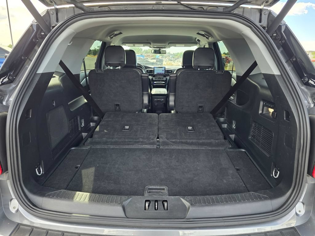 Used 2024 Ford Explorer Limited AWD/4WD image 34