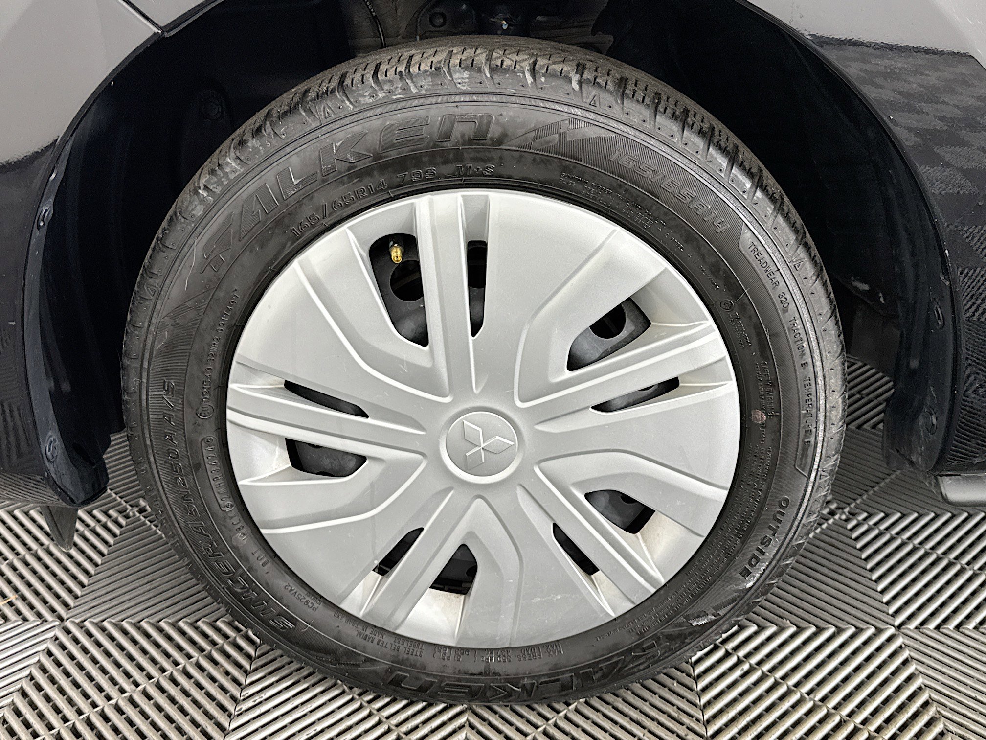 Used 2024 Mitsubishi Mirage LE image 36