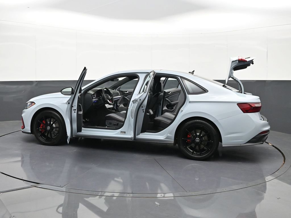 Used 2026 Volkswagen Jetta GLI Autobahn FWD image 40