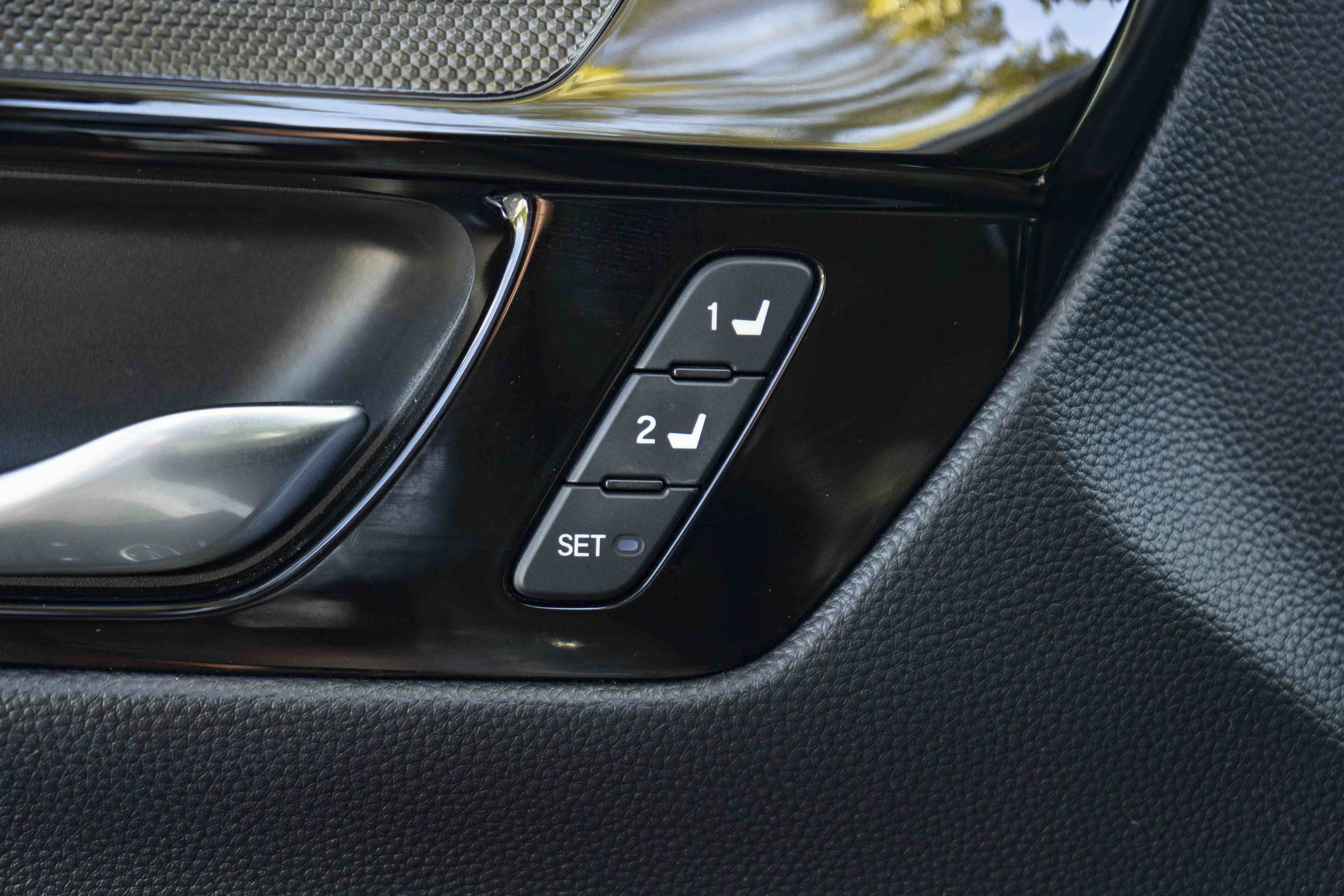 Used 2024 Honda CR-V Sport Touring image 38