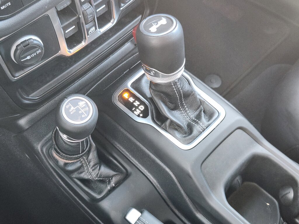 Used 2024 Jeep Wrangler High Altitude image 21