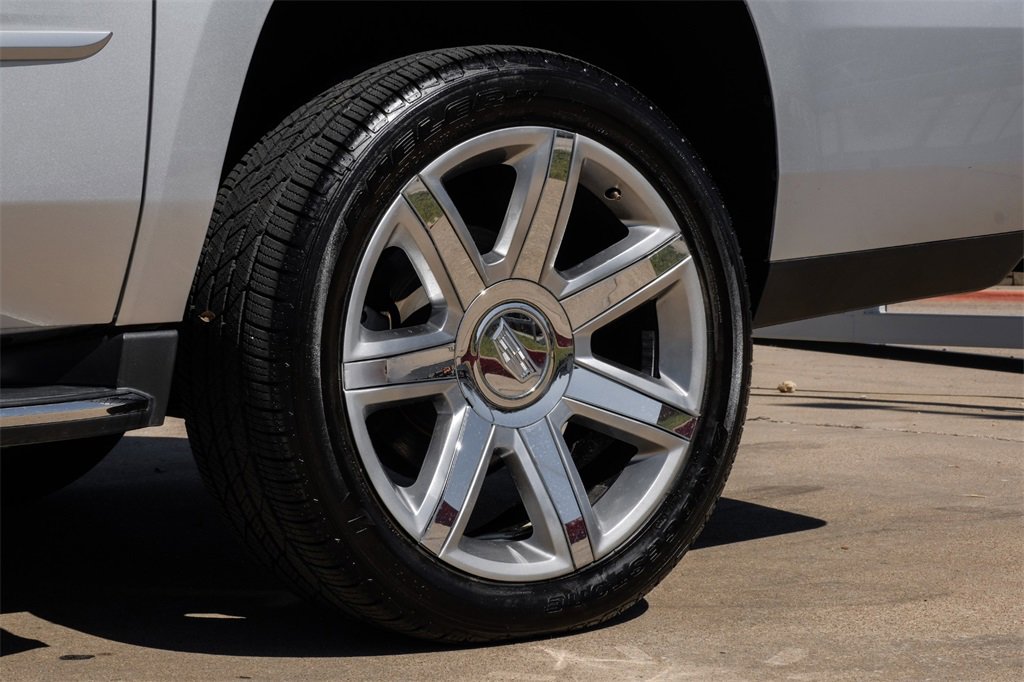 Used 2019 Cadillac Escalade ESV Luxury image 63