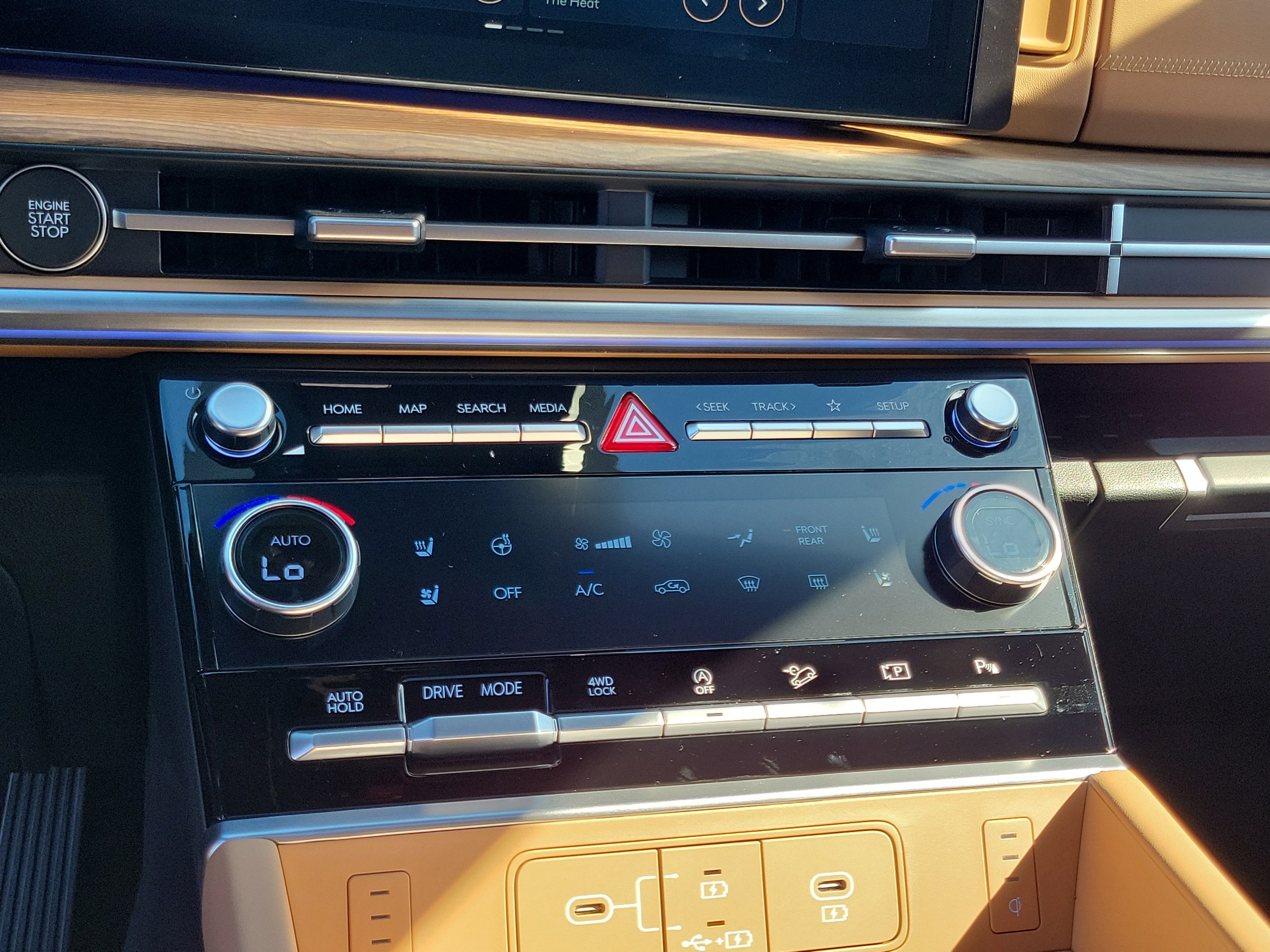 New 2026 Hyundai Santa Fe Calligraphy w/ Tow & Go Package image 27