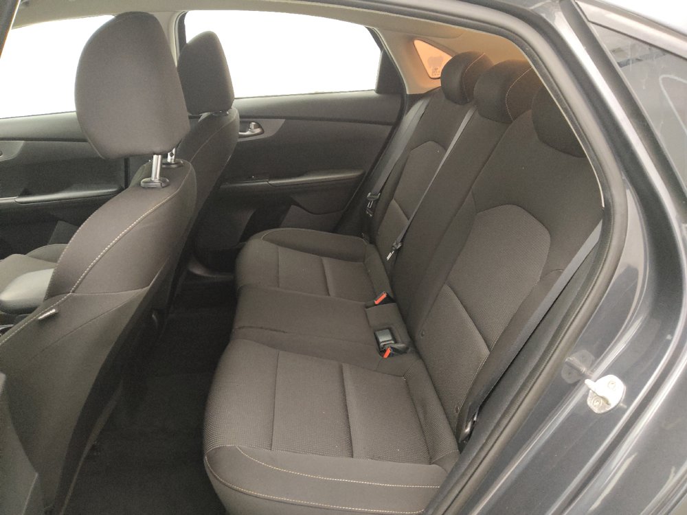 Used 2021 Kia Forte LXS FWD image 18