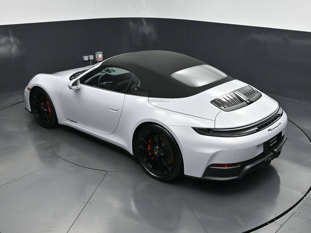 Used 2026 Porsche 911 Carrera GTS RWD image 16