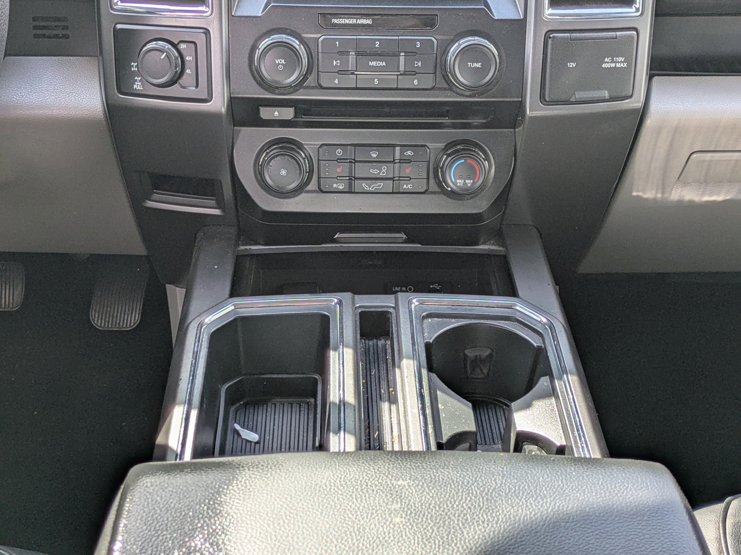 Used 2015 Ford F150 XLT w/ Equipment Group 302A Luxury image 18