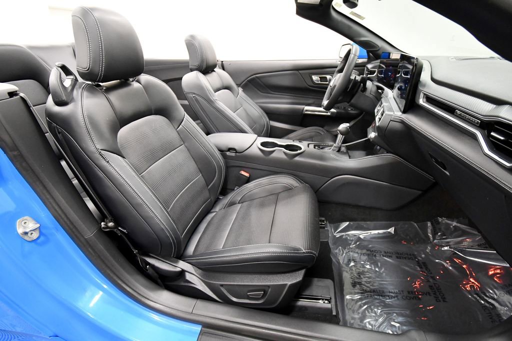 Used 2025 Ford Mustang GT Premium image 15