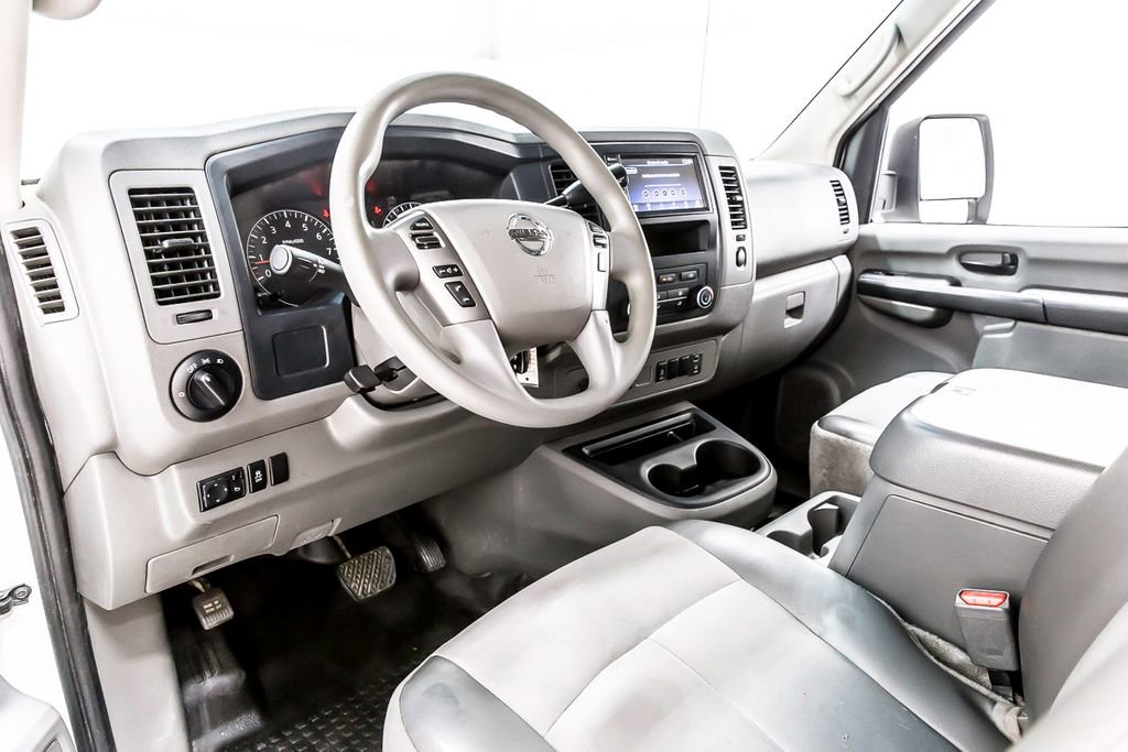 Used 2020 Nissan NV 2500 SV RWD image 18