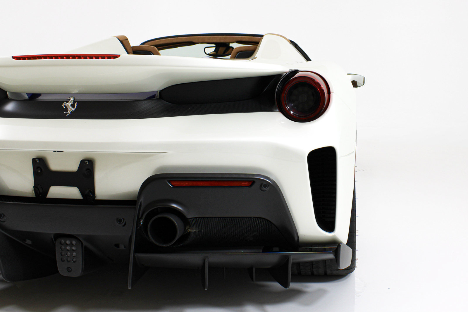 Certified 2020 Ferrari 488 Pista Spider RWD image 19