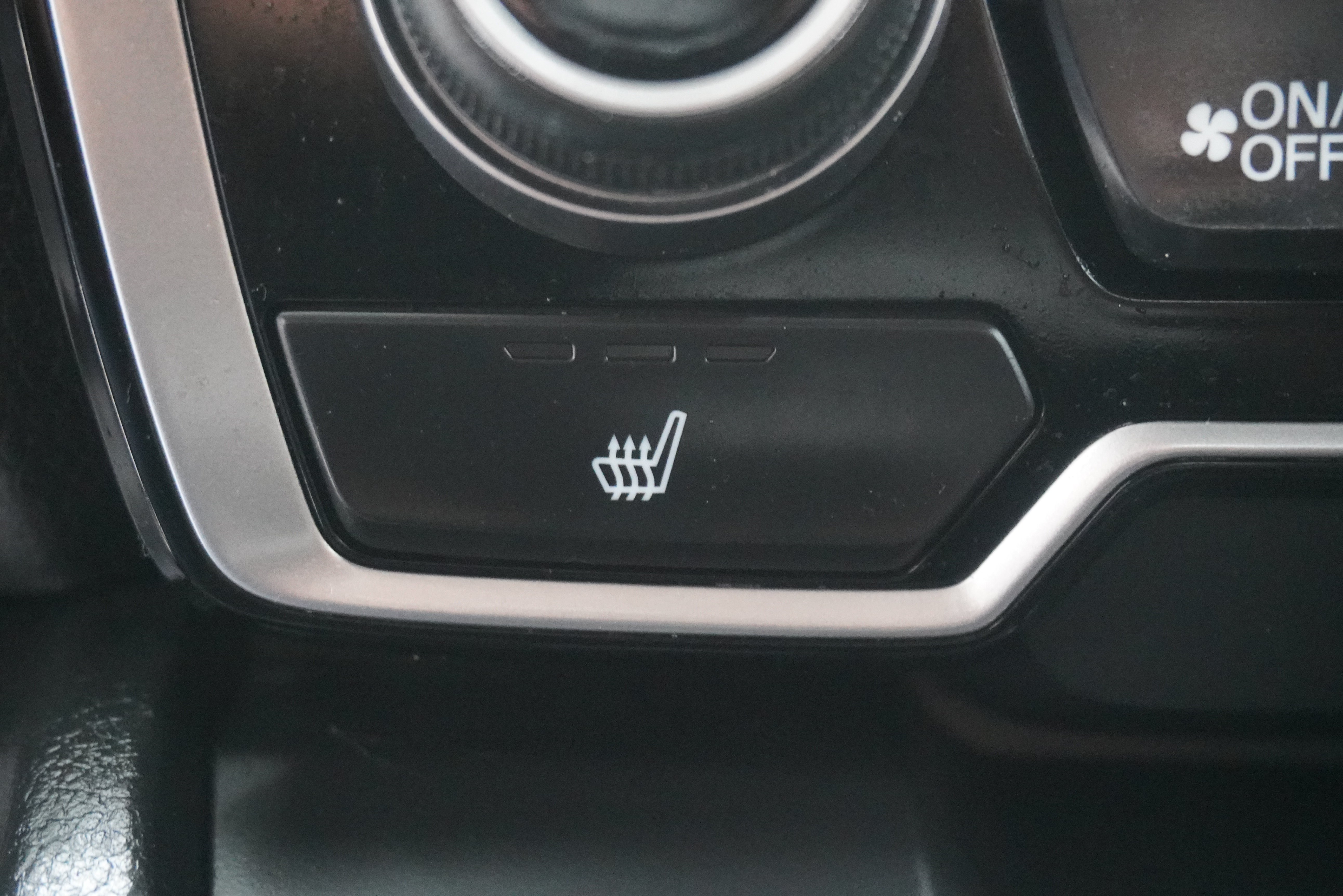 Used 2017 Honda CR-V EX-L image 19
