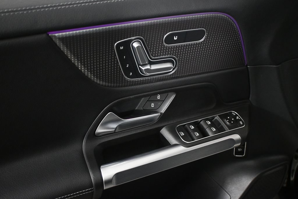 Certified 2022 Mercedes-Benz GLB 250 image 8