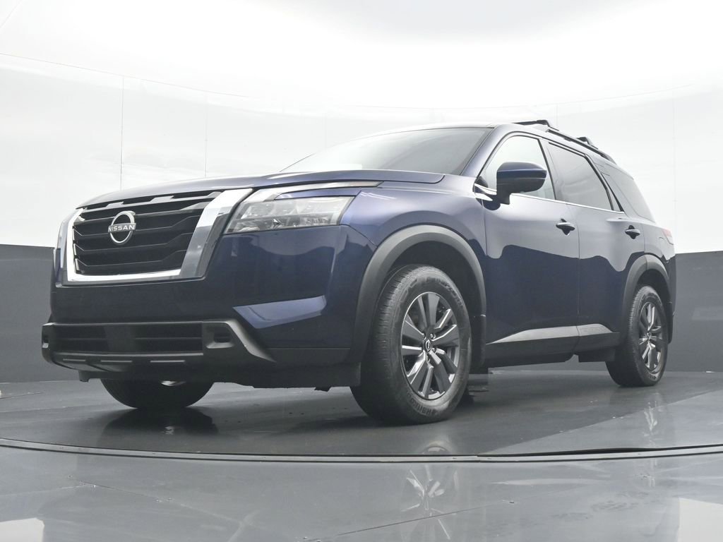 Used 2024 Nissan Pathfinder SV image 24