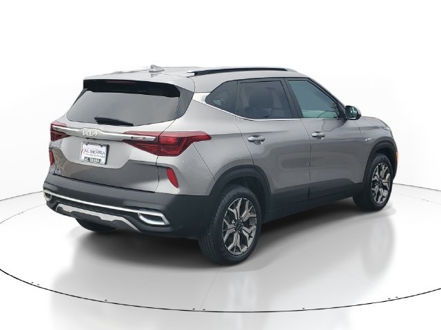 Used 2022 Kia Seltos EX AWD/4WD image 4