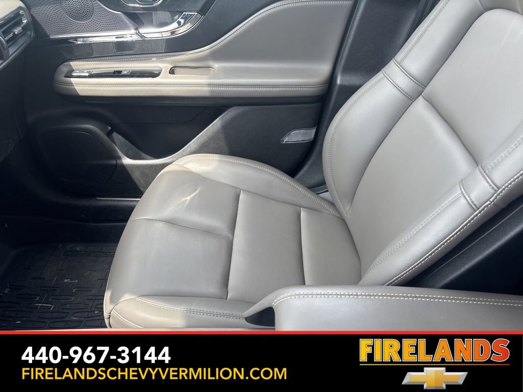 Used 2024 Lincoln Corsair AWD image 14