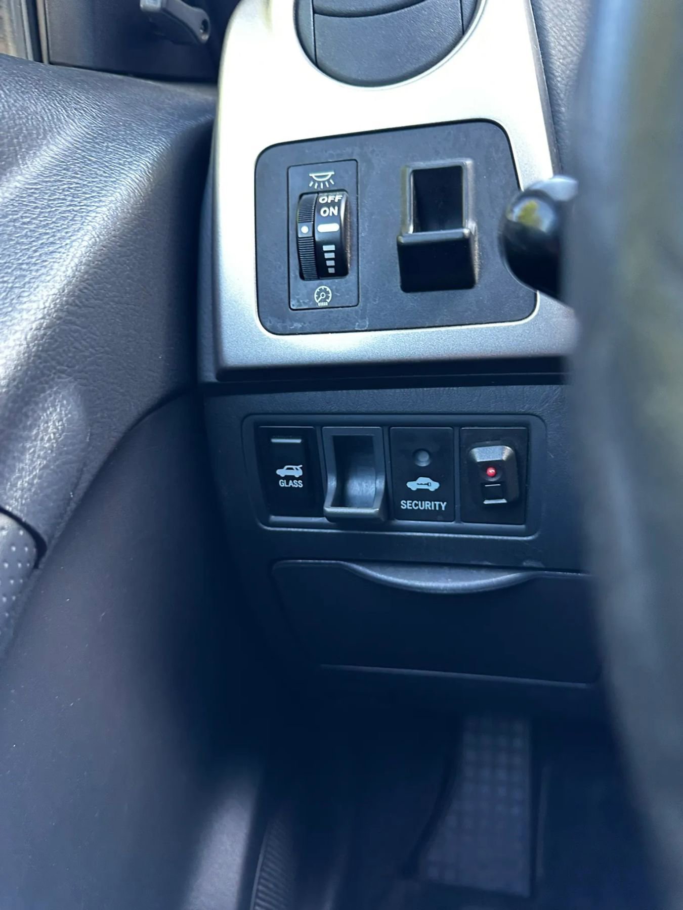 Used 2005 Toyota Matrix FWD image 27