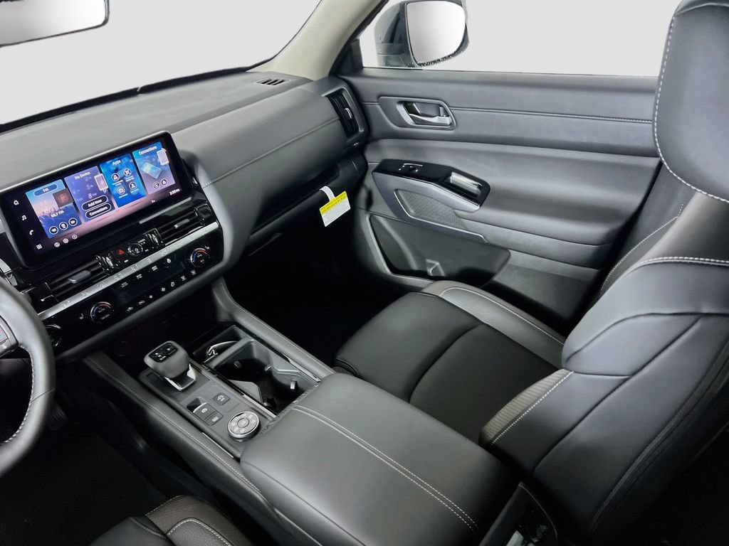 New 2026 Nissan Pathfinder SL AWD/4WD image 21