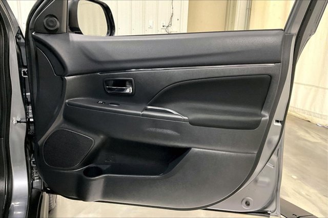 Used 2025 Mitsubishi Outlander Sport AWD image 24