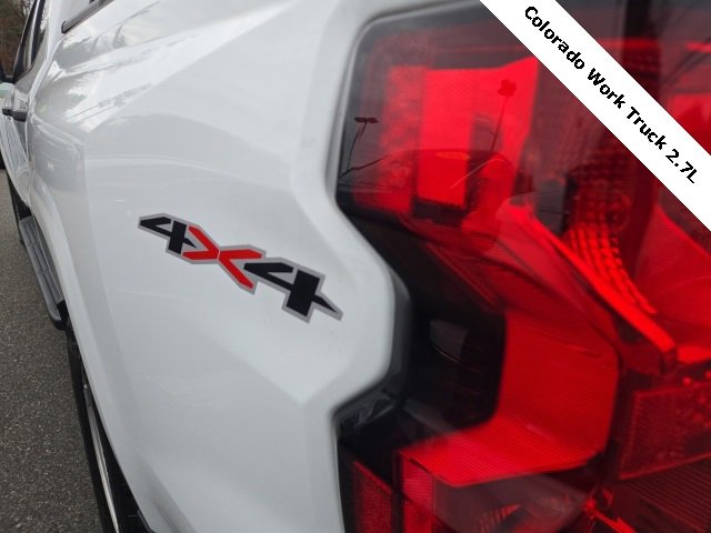 Used 2024 Chevrolet Colorado W/T image 5