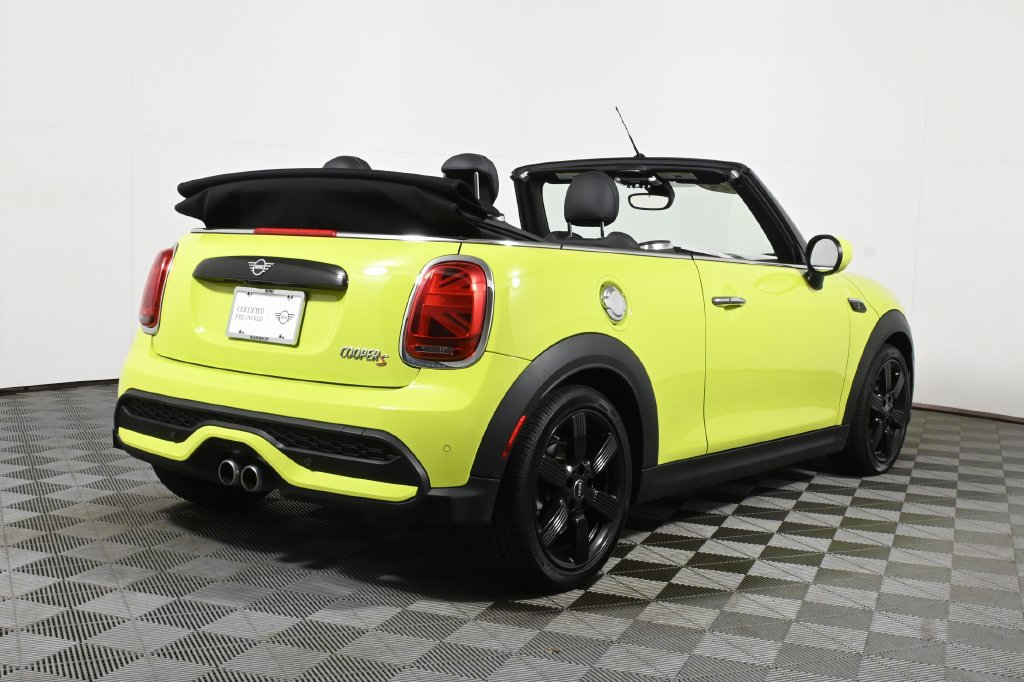 Certified 2024 MINI Cooper S FWD image 15