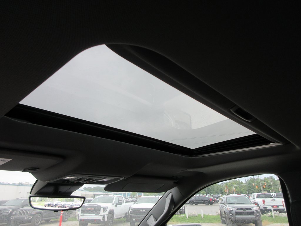 New 2026 GMC Sierra 1500 Denali w/ Denali Reserve Package image 18