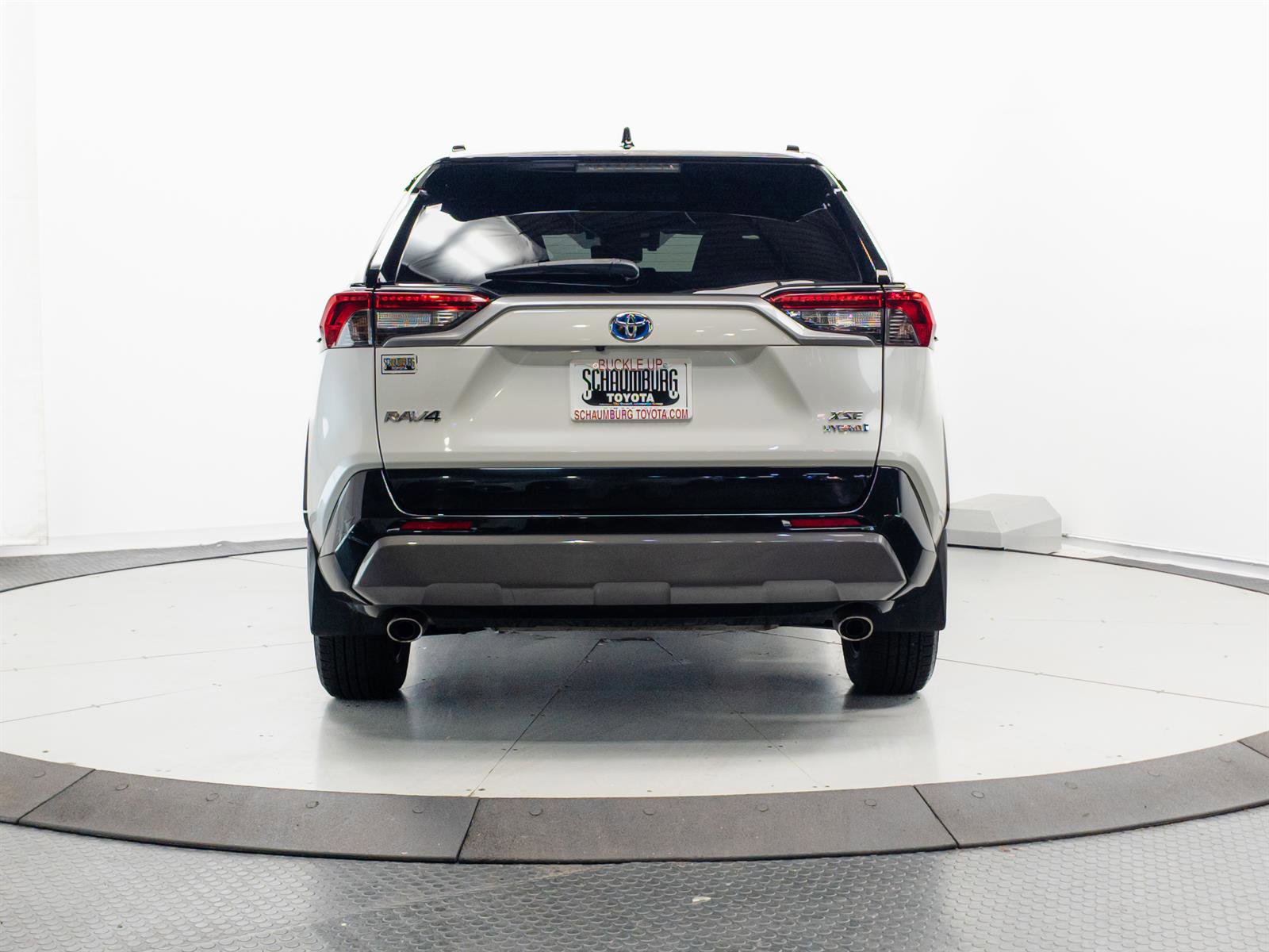 Used 2019 Toyota RAV4 XSE w/ XSE Weather Package AWD/4WD image 10