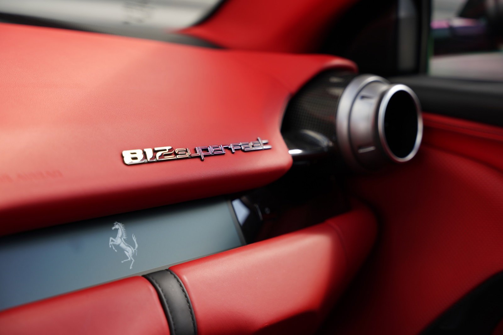 Used 2019 Ferrari 812 Superfast image 17