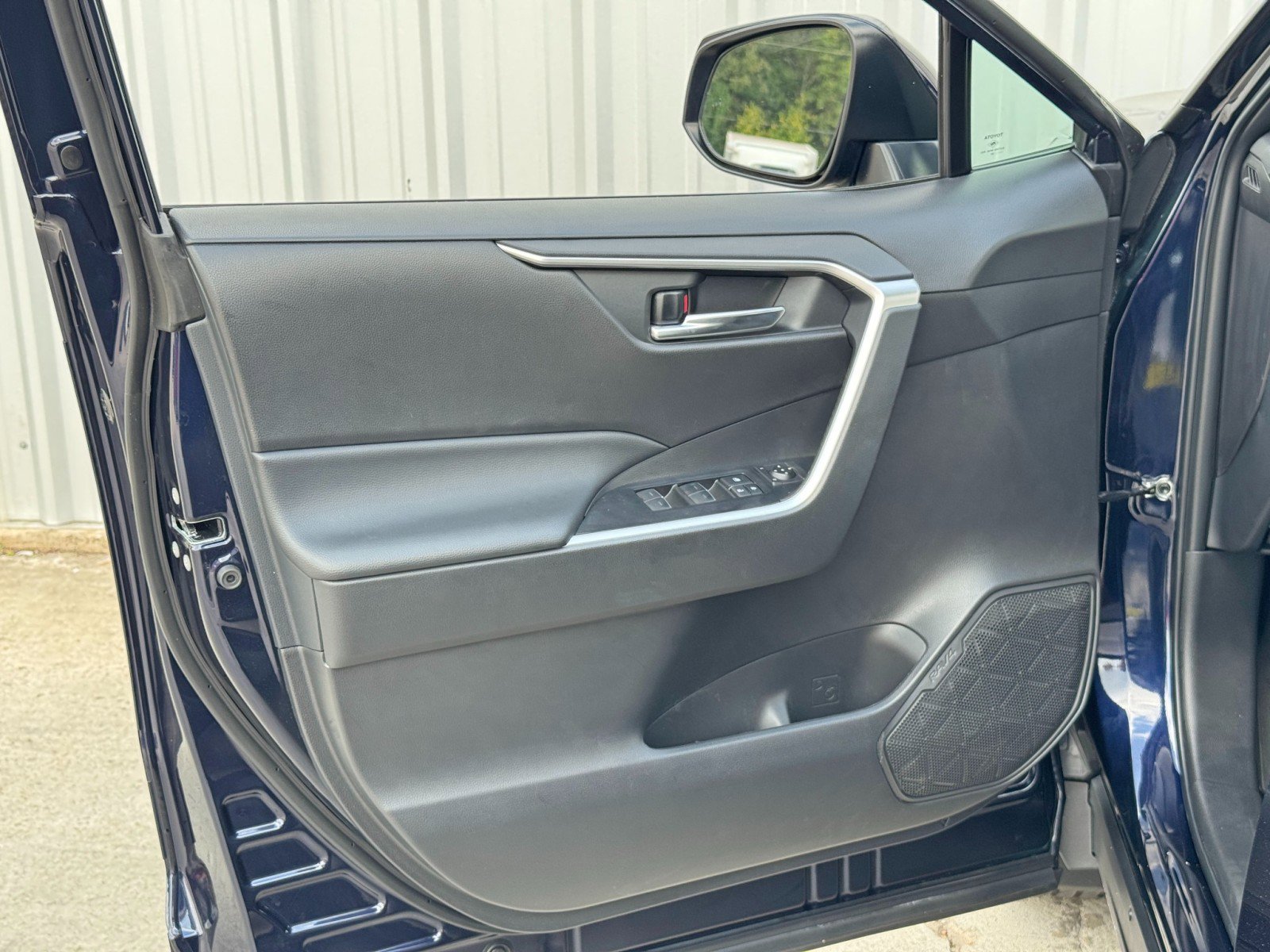 Used 2024 Toyota RAV4 XLE image 38
