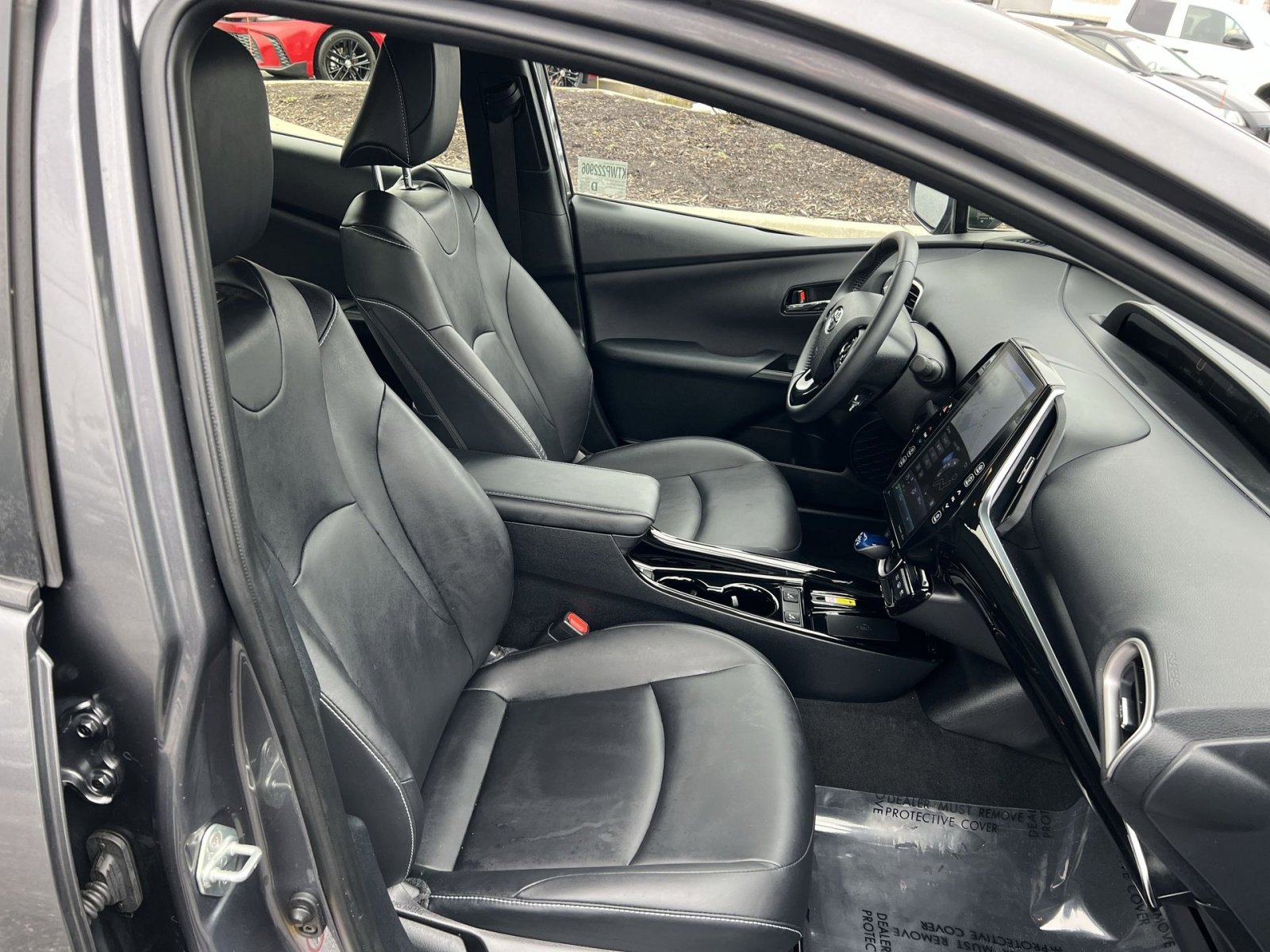 Used 2022 Toyota Prius Prime XLE image 26