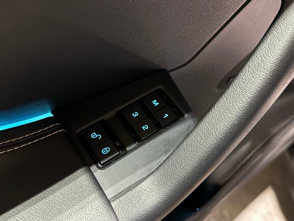 Used 2020 Jaguar F-PACE SVR AWD/4WD image 36