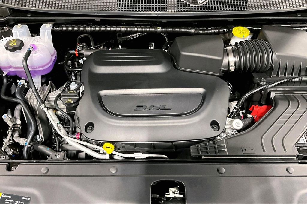 New 2026 Chrysler Pacifica Limited w/ S Appearance Package image 28