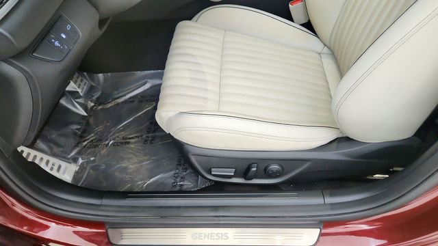 Used 2024 Genesis G70 2.5T w/ Sport Prestige Package AWD/4WD image 34