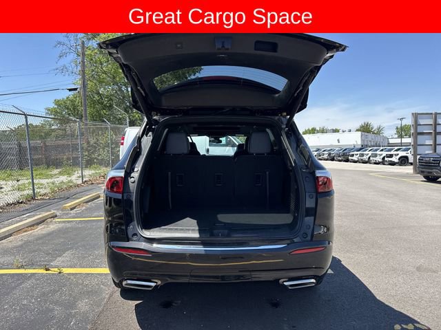 Used 2024 Buick Enclave Essence w/ Experience Buick Package FWD image 26