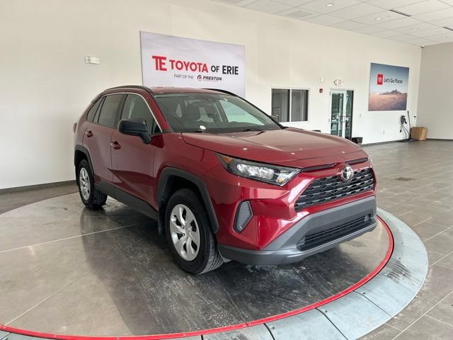 Used 2020 Toyota RAV4 LE w/ All Weather Liner Package AWD/4WD video 1