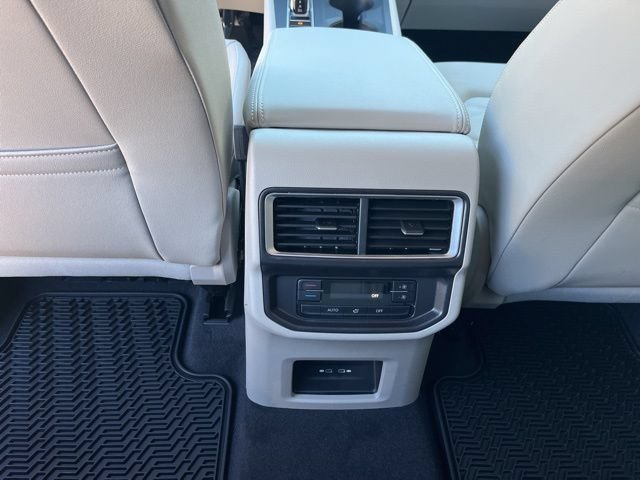New 2026 Volkswagen Atlas SE FWD image 16