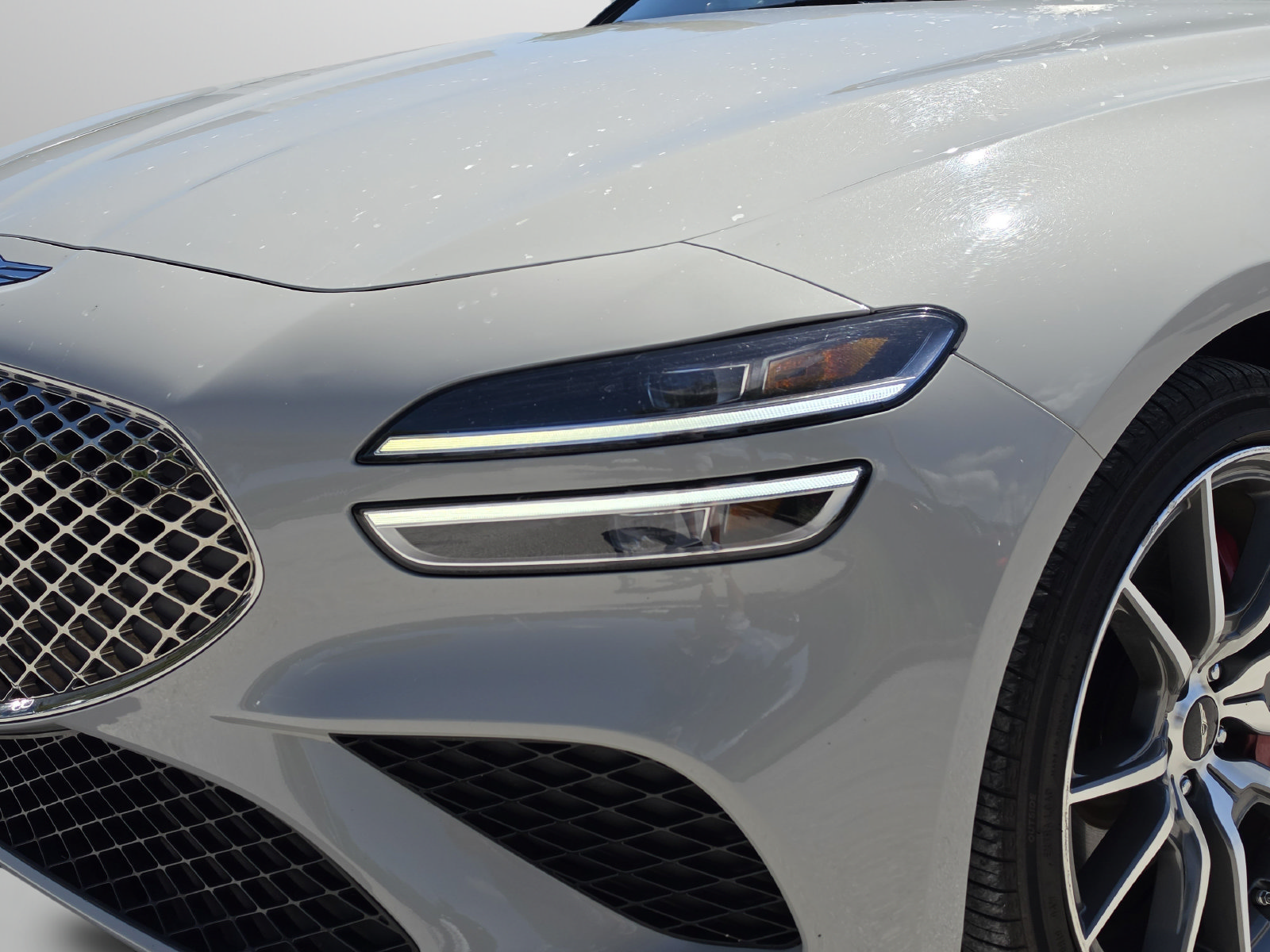 Used 2025 Genesis G70 2.5T RWD image 34