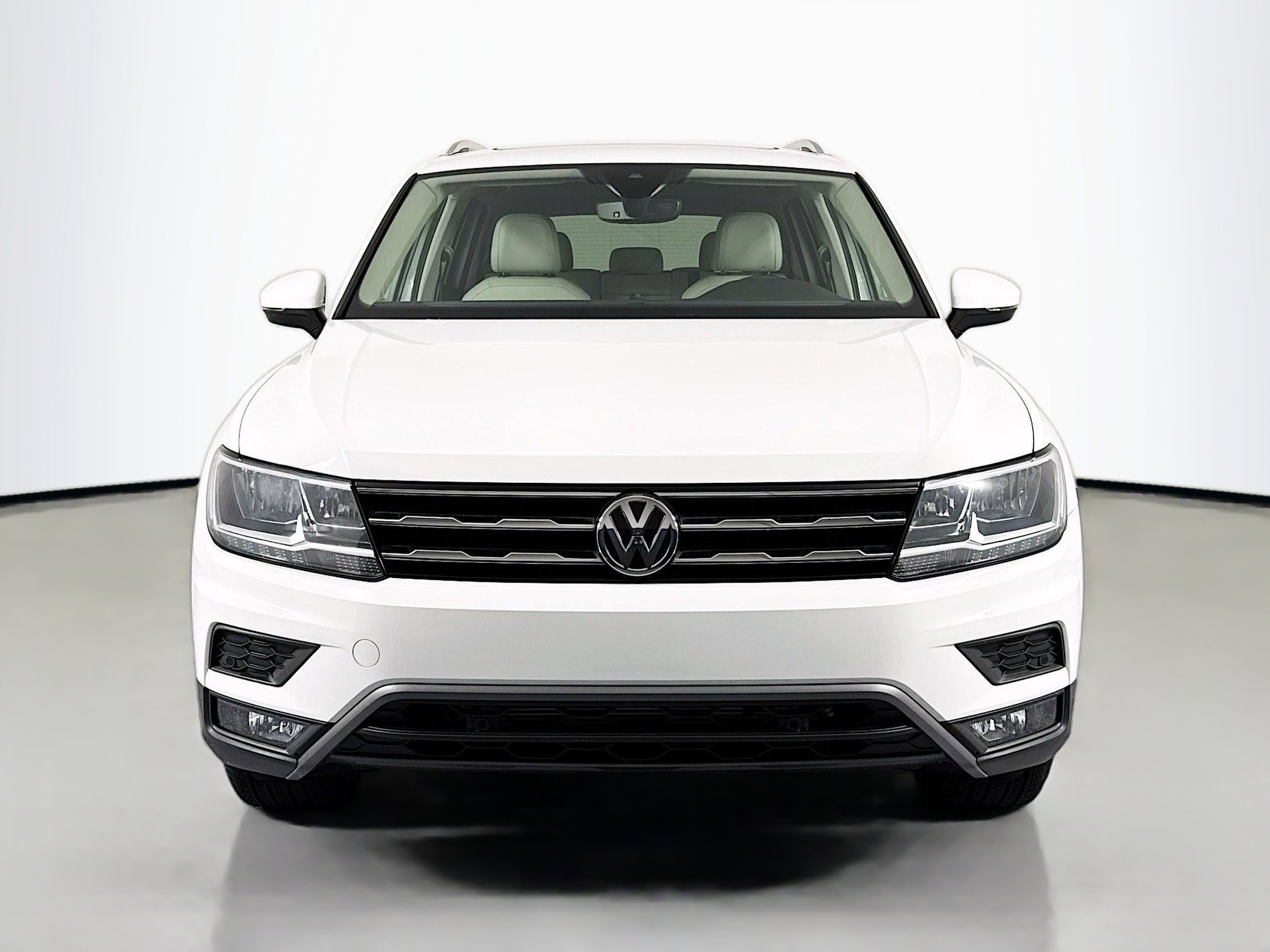 Used 2021 Volkswagen Tiguan SEL w/ 3rd Row Seat Package AWD/4WD image 2